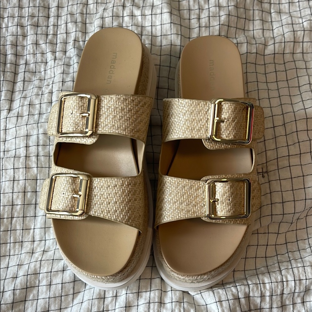 Madden Girl Mythical Espadrille Platform Sandals. New